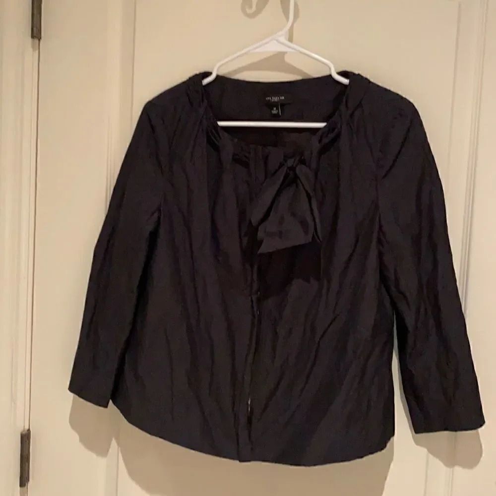 Ann Taylor black zip up jacket with bow M